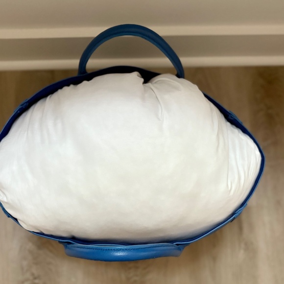 Beck Bag Classic Leather Handbag Tote in Havana Blue - Picture 15 of 16